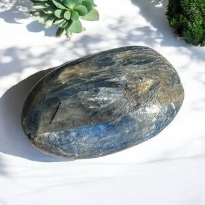 Blue Kyanite Crystal Meditation‎ Palmstone (#5)